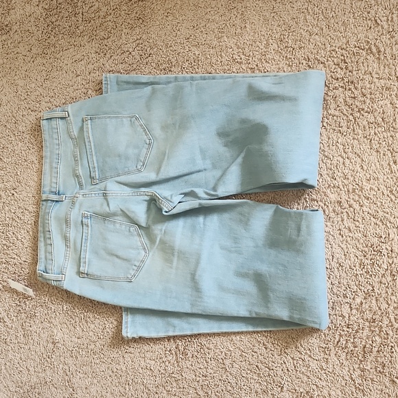 Old Navy High Rise Wow Flare size 8 Jeans - Picture 9 of 17